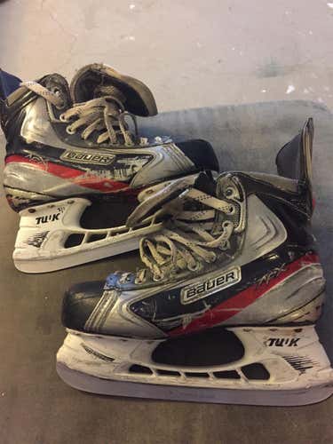 Bauer APX Skates Size 9D