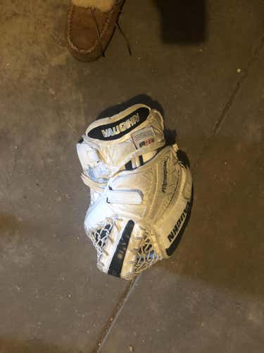 Vaughn Velocity 7000 Goalie Glove & Blocker Regular Junior Pro Stock