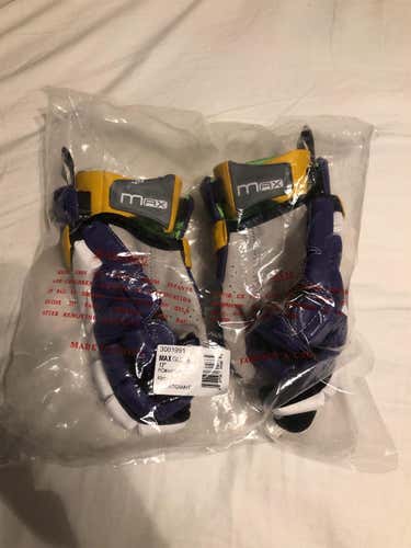 UAlbany Max Lacrosse Gloves