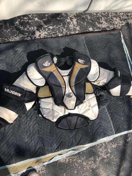 Vaughn Velocity V3 7500 Goalie Chest Protector Senior Size L