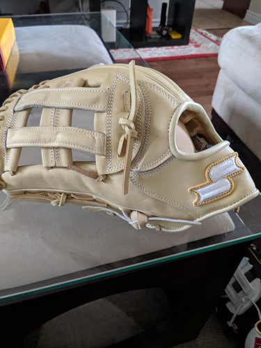 New SSK White line Glove Adult