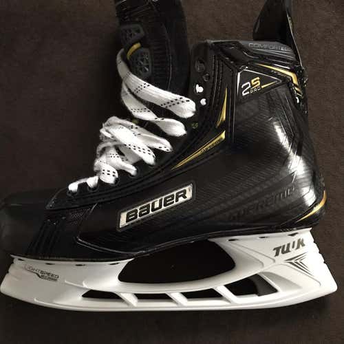 Like New Bauer Supreme 2s Pro Skates