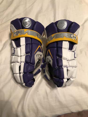 UAlbany M4 Lacrosse Gloves