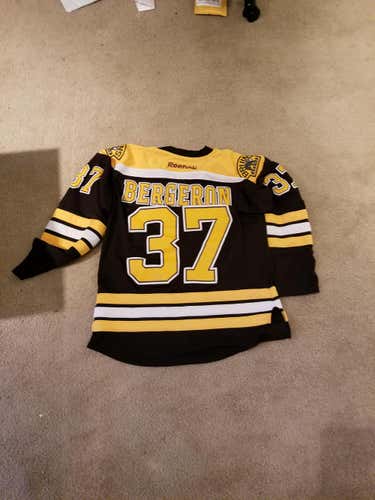 Boston Bruins Patrice Bergeron Reebok Jersey Adult Medium