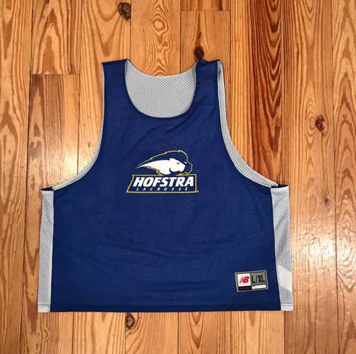 Hofstra Lacrosse Practice Pinnie