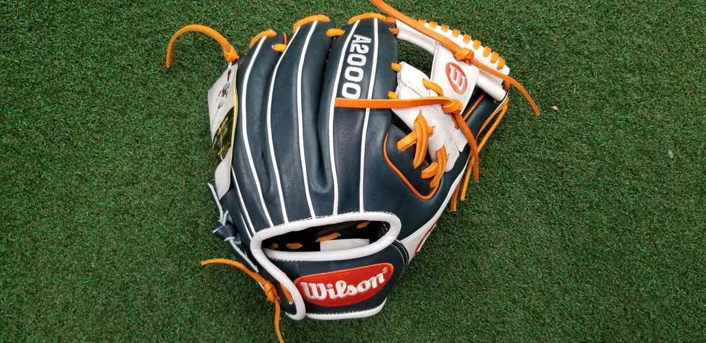 New Wilson A2000 Glove of the Month September 2017 DP15 Navy/White/Orange New with Tags
