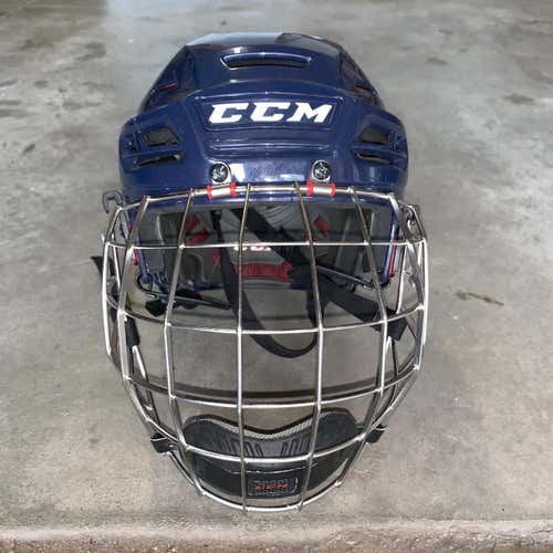 CCM Resistance Player Helmet Sr Large