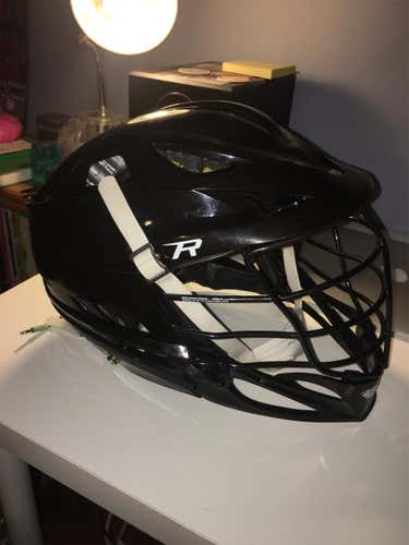 Used Cascade Black R With Black Face Mask