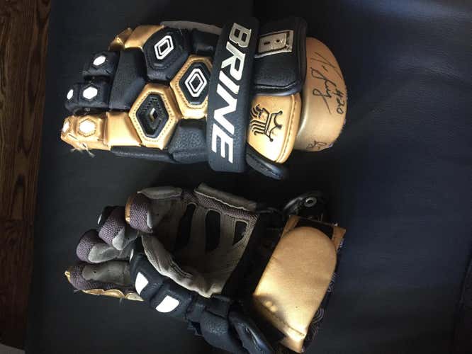 Bryant University Brine Triumph Lacrosse Gloves