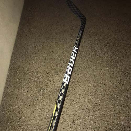 Bauer TotalOne pro stock stick LH 95 Flex