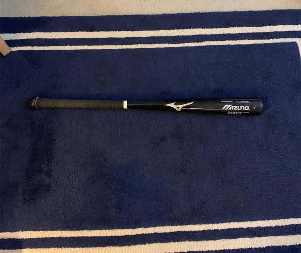 Mizuno Classic Bamboo Bat 31 Inches Negotiable