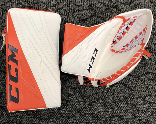 New CCM EFLEX 4 Goalie Glove & Blocker Regular Senior Pro Stock