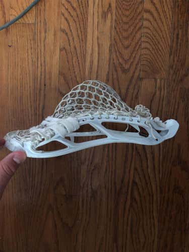 All White Stallion 700 Lacrosse Head