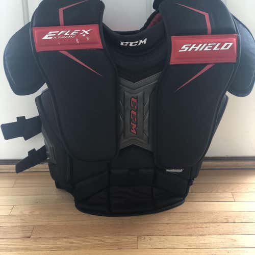Senior Medium Ccm Eflex Shield Chest Protector