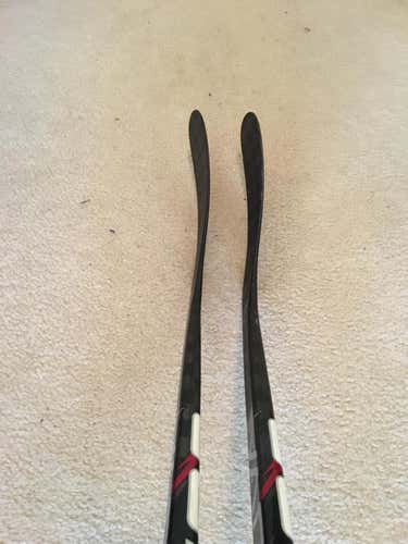 2 pack Bauer APX pro stock P92 77 flex sticks