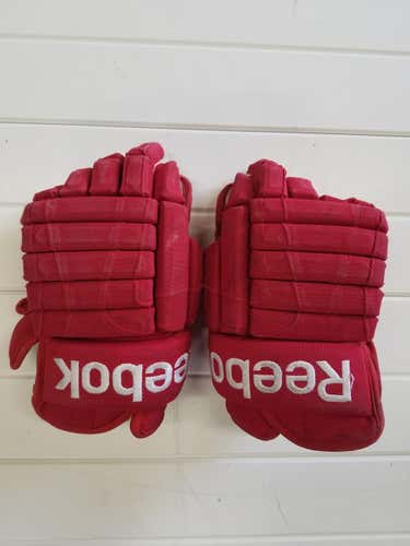 Detroit Red Wings Reebok 4-Roll (5-Roll) Gloves Senior Pro Stock