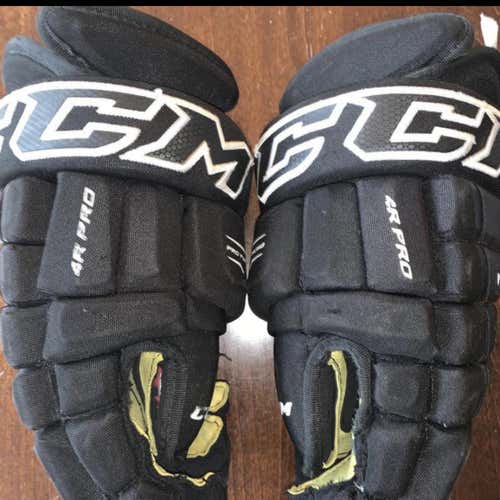 CCM 4 Roll Gloves