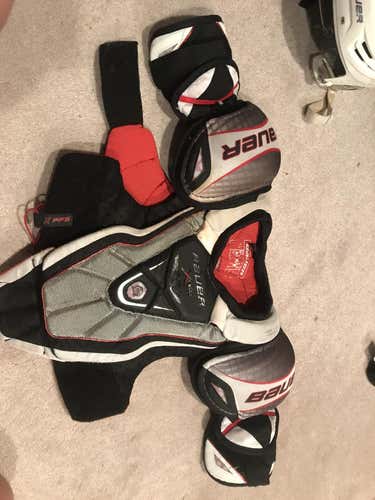 Bauer Vapor X60 Shoulder Pads Junior