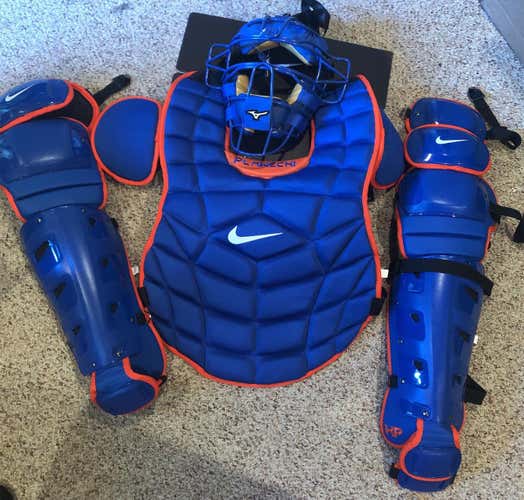 Brand New Pro Issue Nike Catchers Gear