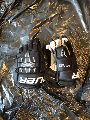 Bauer Nexus 800 Gloves