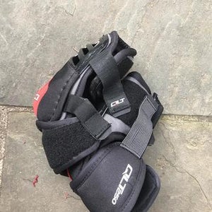 Ccm Quicklite 250 Elbow Pads