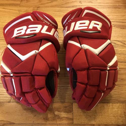 Bauer Vapor x900 Gloves