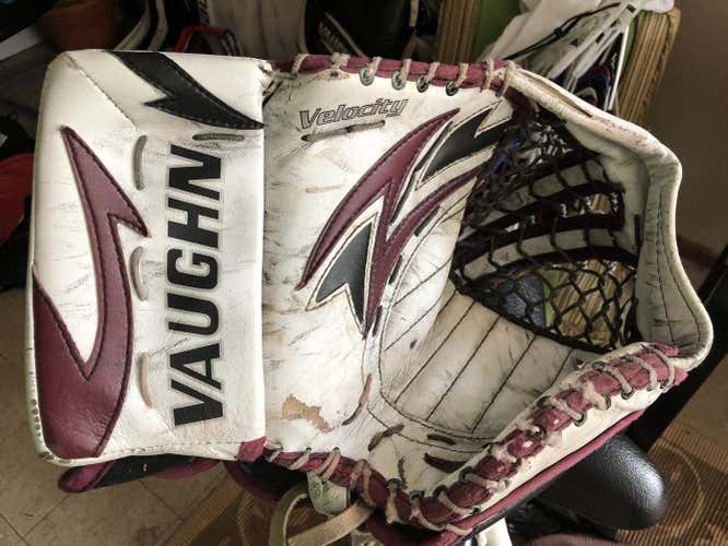 Vaughn V4 USHL Muskegon Lumberjacks Pro Stock Glove