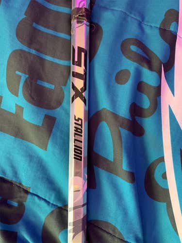 Stx D Pole