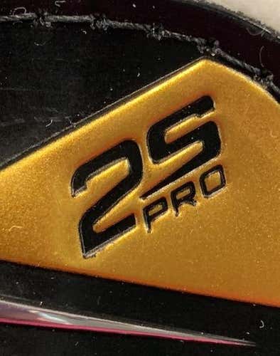 New Bauer 2S Pro Retail Tongues Professionally Taken Out Size 8d