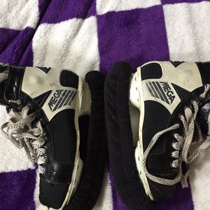 Mega 10-50 Hockey Skates