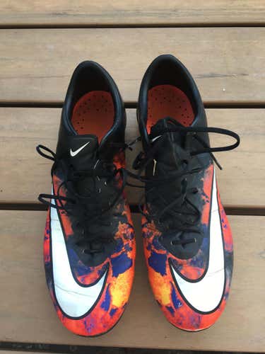 Nike Mercurial Victory CR7 cleats