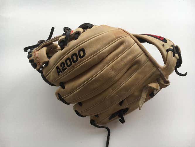 Wilson A2000 1786 11.5" Baseball Glove