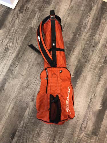 Titleist Light Weight Carry Golf Bag (Orange)