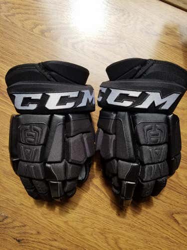 Like New 13" CCM HGCL Gloves Senior Pro Stock