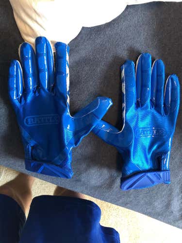 Blue Battle Football Gloves