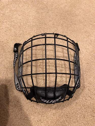 Bauer RBE3 Oreo Cage