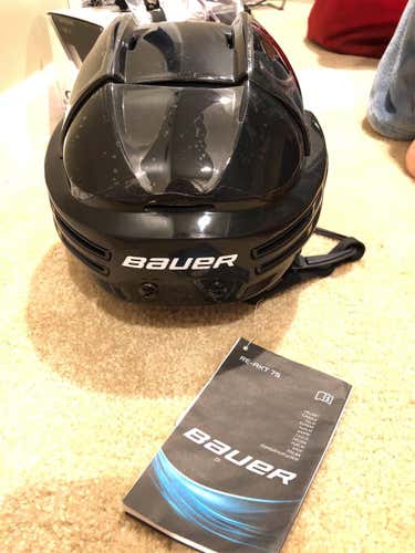 New Bauer Re Akt 75 Helmet (M)