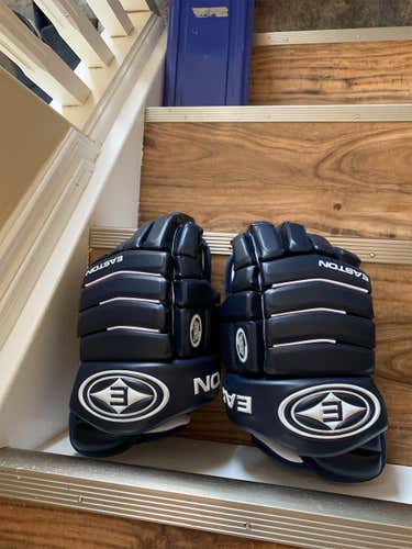 Easton Synergy 900 Size 14 Gloves