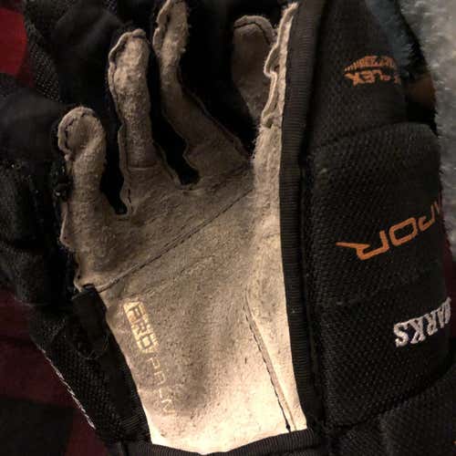 Used Vapor Pro Team Gloves Junior