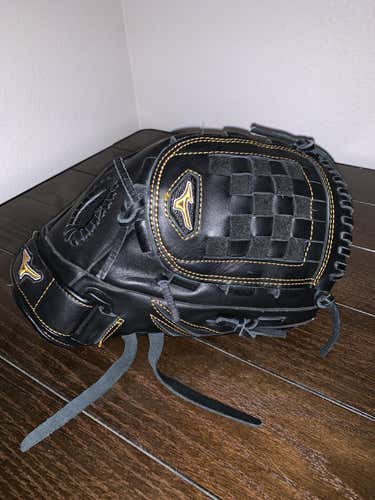New Mizuno Softball Glove
