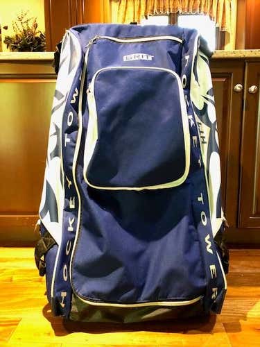 Grit 36" Tower Roller Bag