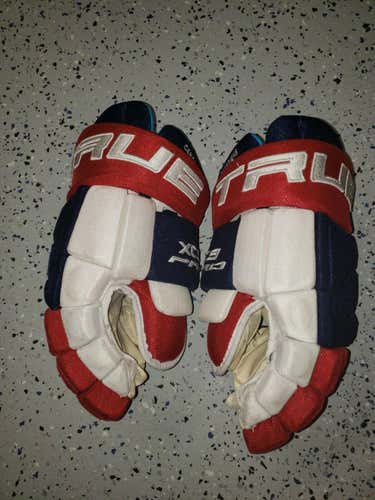 True XC9 13" Canadiens Gloves  Senior Pro Stock
