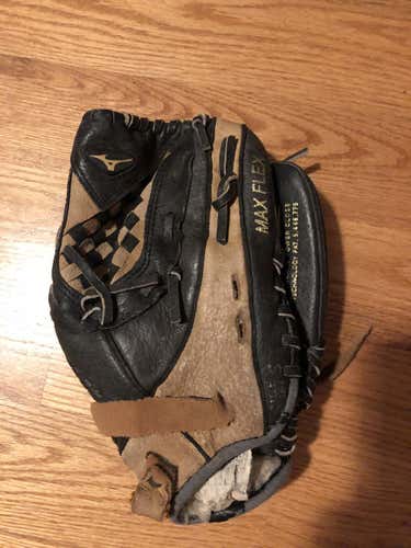 Mizuno Baseball Glove