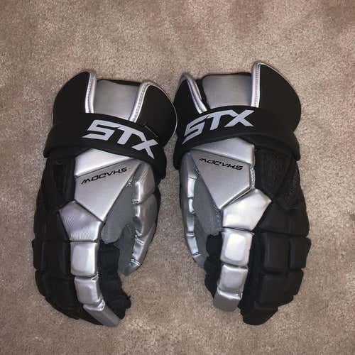 Like New Adult gloves