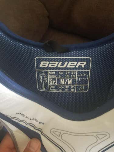 Bauer Nexus 7000 Shoulder Pads Senior