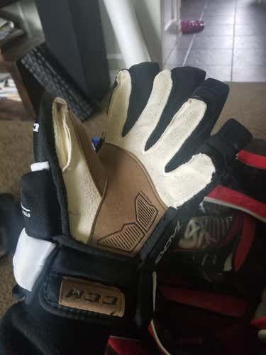 CCM Tacks 4 Roll Pro III Gloves Senior