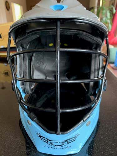 Cascade R Helmet Adult