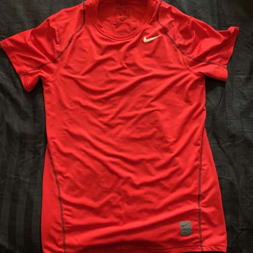 Red Nike pro Shirt