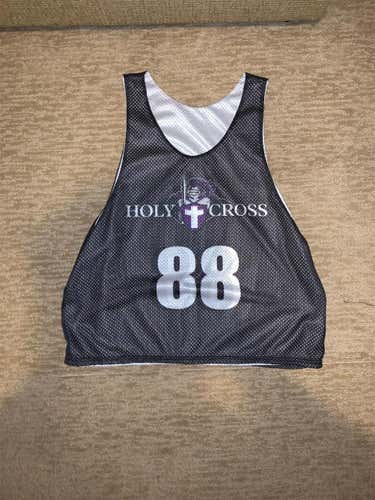 Holy Cross Reversible Practice Pinnie