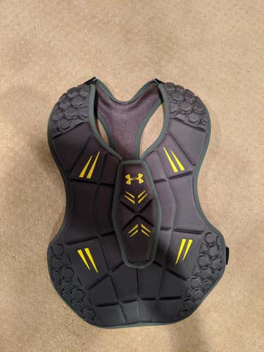 Under Armour VFT Chest Protector